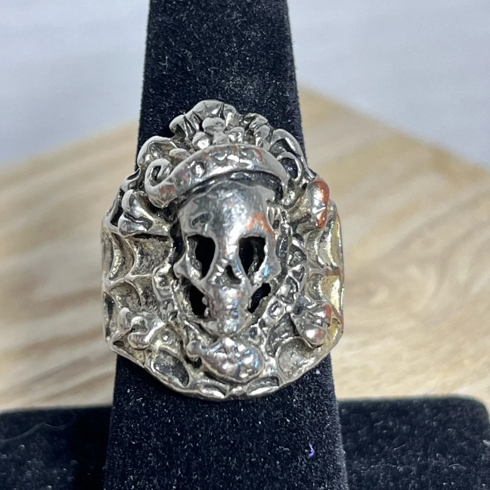Pirates of the Caribbean Skull Ring Silver
